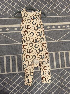 Posh Peanut Cream Ribbed One-Piece with Brown and Blue Horseshoe Print